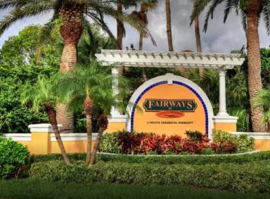 Main picture of 5025 Fairways Cir