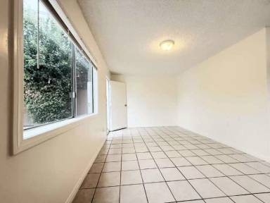 Main picture of 14041 Orizaba Ave