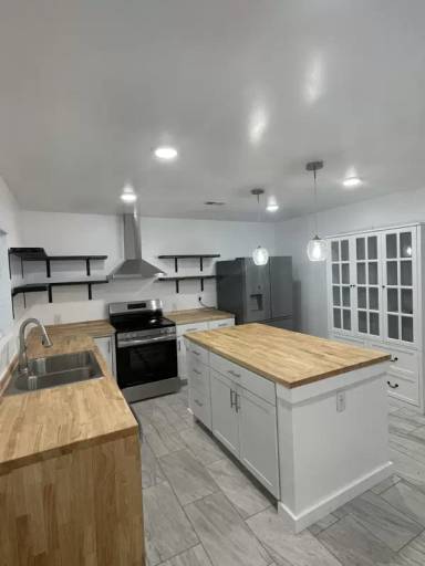 Main picture of 547 Dulin St