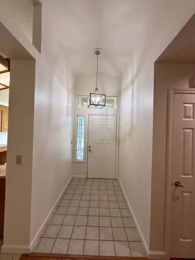 Main picture of 749 Oak Brook Dr