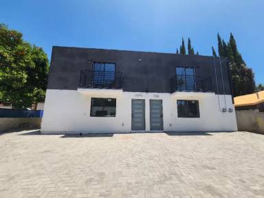 Main picture of 3328 Portola Ave