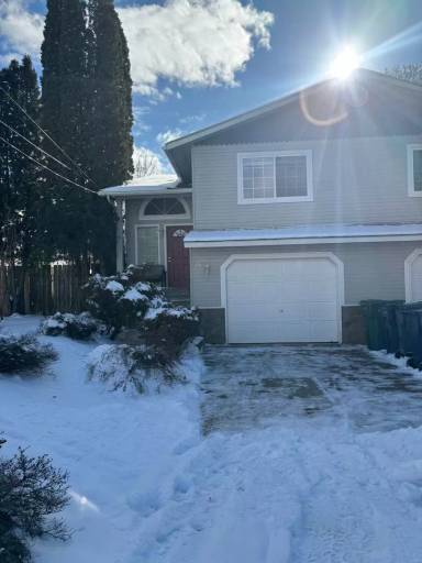 Main picture of 728 E Spokane Ave