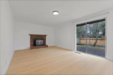Main picture of 21047 SW Imperial Ct