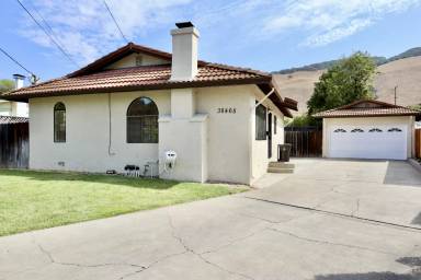 Main picture of 38452 Timpanogas Cir