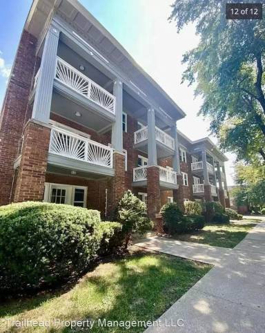 Main picture of 5049 Wyandotte St