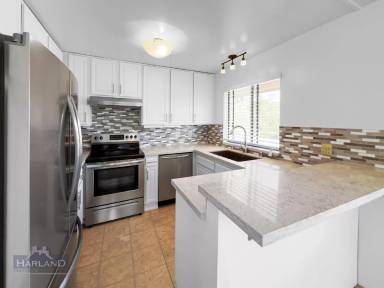 Main picture of 4264 6th Ave