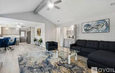 Main picture of 3334 San Mateo Dr