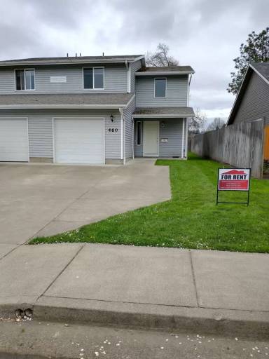 Main picture of 421 489 Ecols St