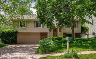 Main picture of 2516 N 142nd St