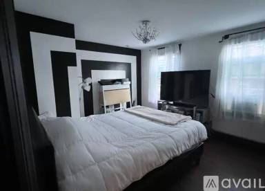 Main picture of 419 Palisade Ave