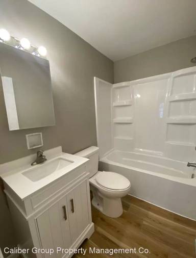 Main picture of 891 Hickory St