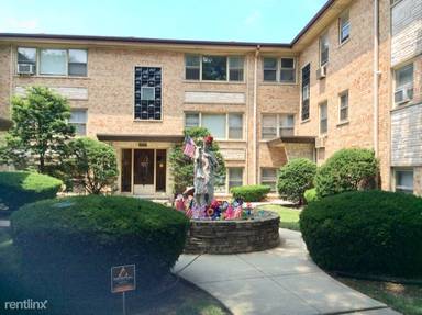 Main picture of 4854 N Linder Ave