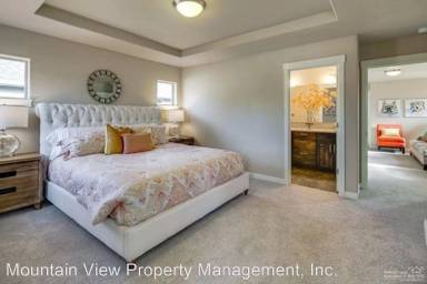 Main picture of 61073 Sydney Harbor Dr