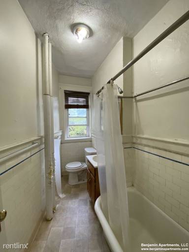 Main picture of 231 Park Dr