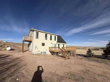 Main picture of 759 Crow Creek Rd
