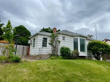 Main picture of 1102 SW Goodwin Pl