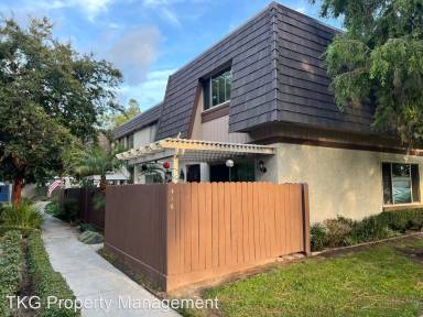 Main picture of 416 N Jeanine Dr