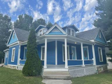 Main picture of 500 S Lincoln St