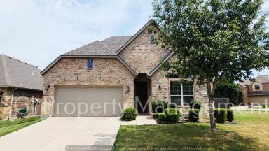 Main picture of 521 Tanner Sq