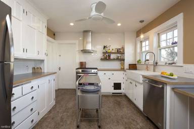 Main picture of 40 Fuller Rd