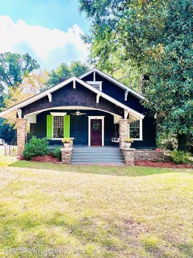 Main picture of 612 N 8th St