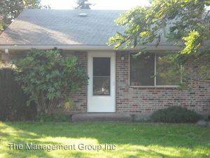 Main picture of 700 NE 108th Ave