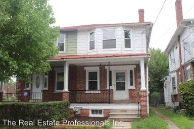 Main picture of 1007 Queen St