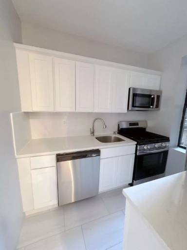 Main picture of 6412 Park Ave