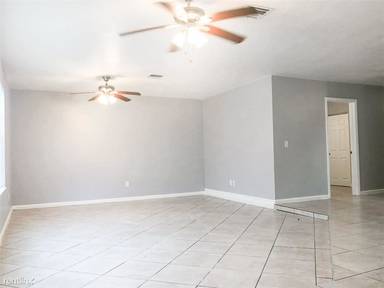 Main picture of 361 SW 31st Ave