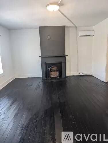 Main picture of 316 E 4th St