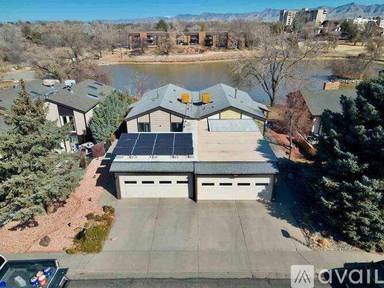 Main picture of 964 Lakeside Ct