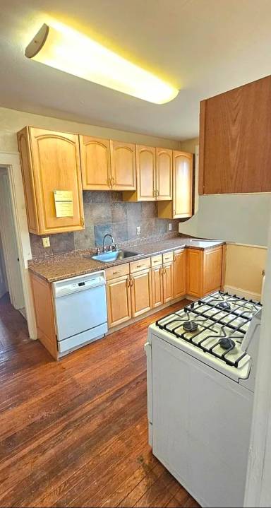 Main picture of 69 Hine St