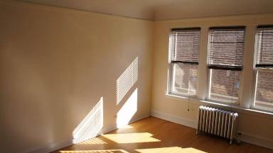 Main picture of 2948 N Albany Ave