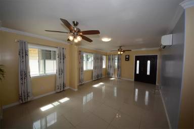 Main picture of 1517 Palolo Ave