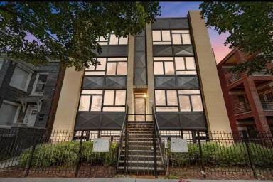 Main picture of 6617 S Ingleside Ave