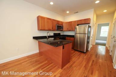 Main picture of 1701 Arlington St