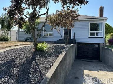 Main picture of 4807 N Wall St
