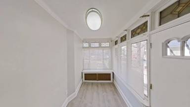 Main picture of 6459 N 16th St