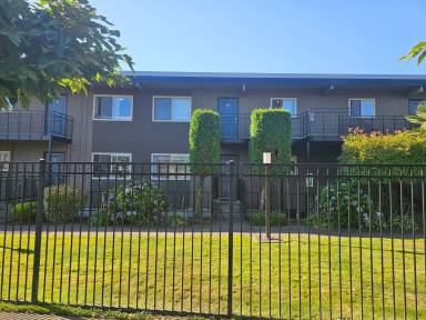 Main picture of 1012 S 27th St