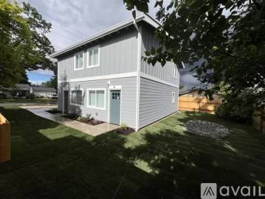 Main picture of 452 Holmes Ln
