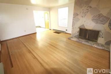 Main picture of 1818 W 9th Ave
