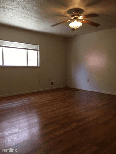 Main picture of 2412 Larkins Way