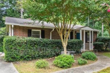 Main picture of 1868 Robinhill Ct