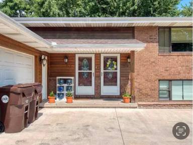 Main picture of 7112 N Rockvale Dr