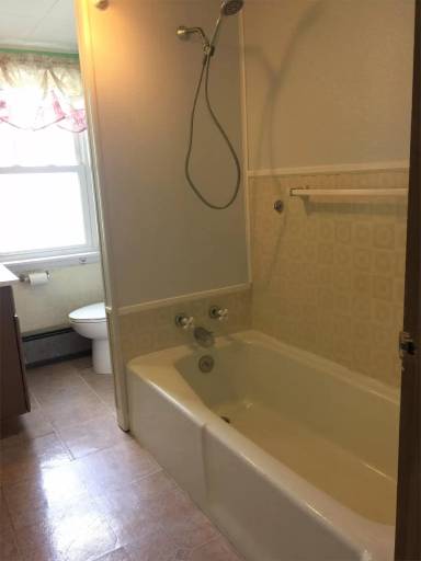 Main picture of 255 E Bertsch St