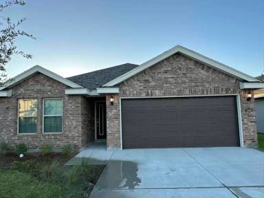 Main picture of 1994 N Retama St