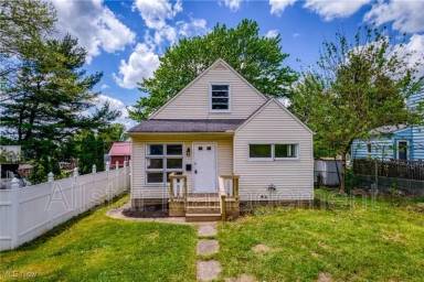 Main picture of 1619 Struble Ave NE