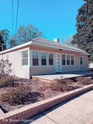 Main picture of 506 N 3rd St