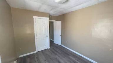 Main picture of 929 Centre St