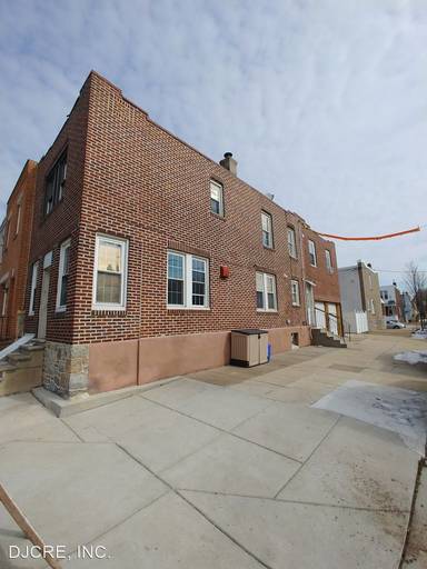 Main picture of 2907 S 17th St